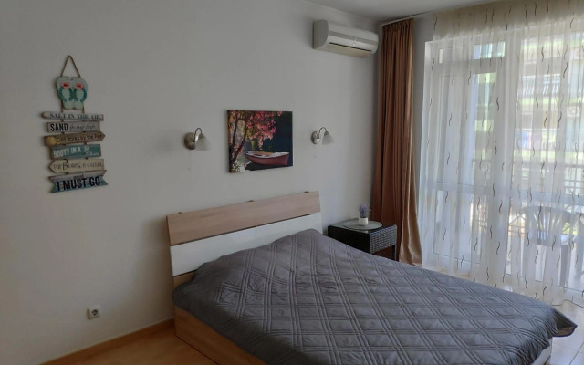 Central Plaza Studio