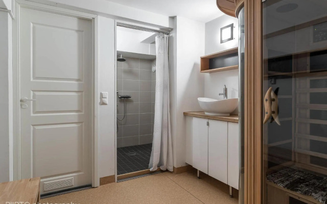 Hungerborg City Home