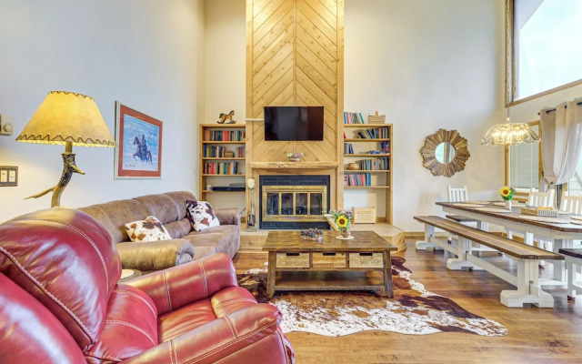 Golf, Swim & Ski: Schuss Mtn Family Getaway!