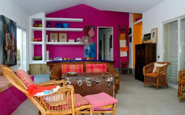Cozy Family Villa by The Beach