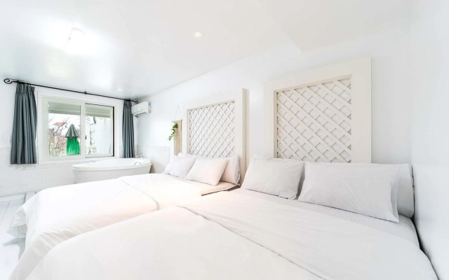 Taean piano spa pension