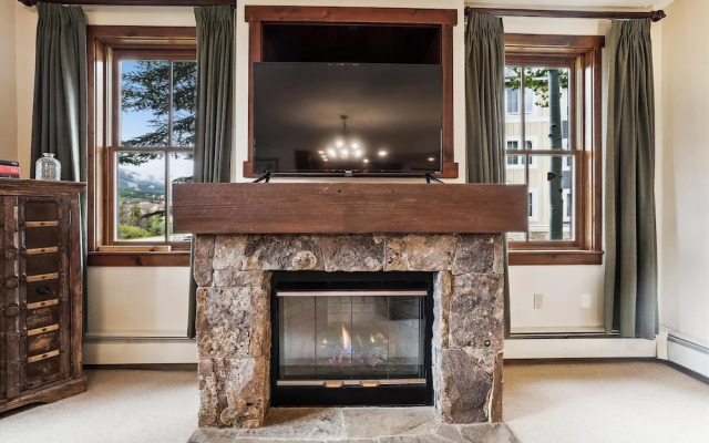 Main Street Junction 19 2 Bedroom Condo