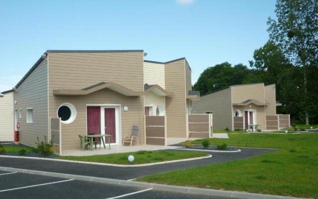 Hôtel Les Voisins Beaucemaine