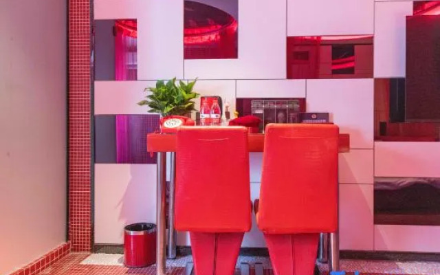 Panda Hotel (Beijing Shuangjing Subway Station)