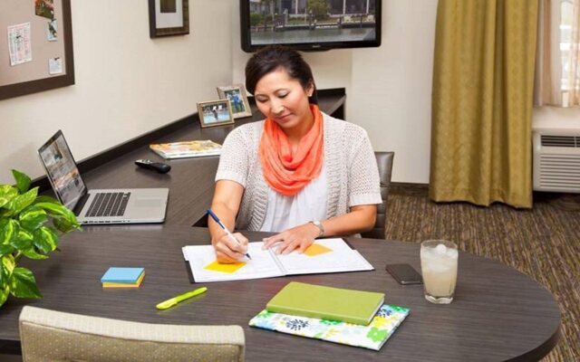Sonesta Simply Suites Houston W Beltway