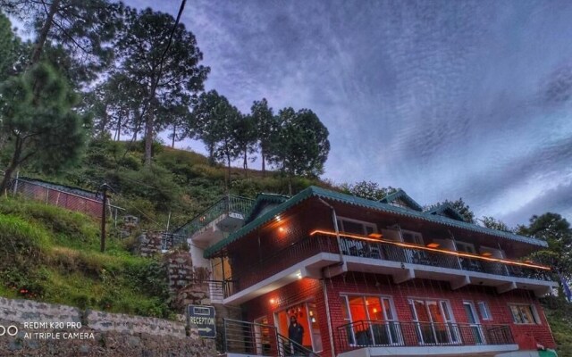 Safarmaina Resort