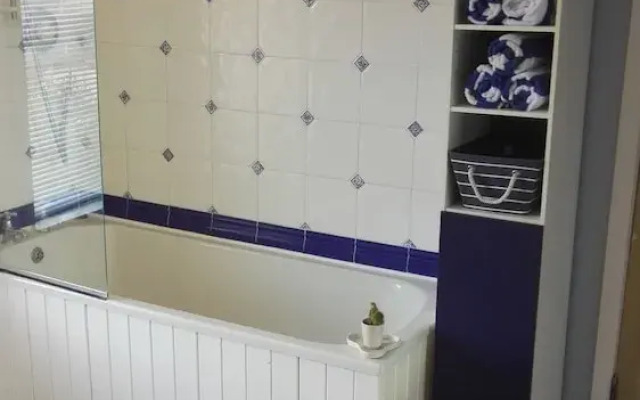 Charming 3-bed House Exmouth Town Centre, Devon