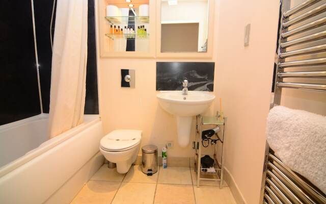 Apartment Wharf - Millharbour