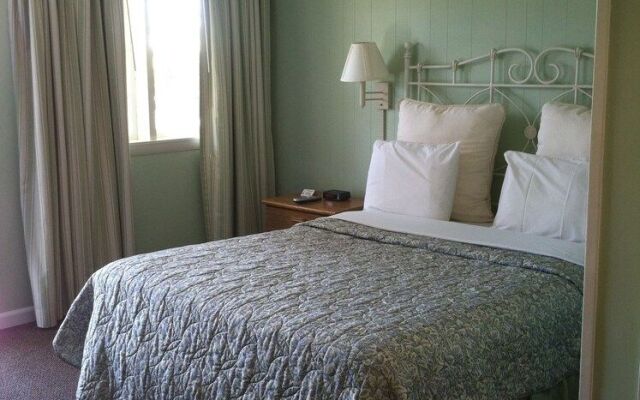 Blue Sea Motor Inn