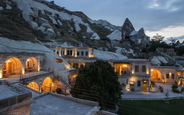 Lunar Cappadocia Hotel