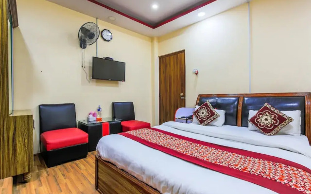 OYO 408 Hotel Taj