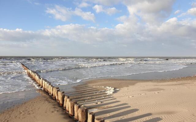 Penthouse Windkracht 10 aan het strand van Cadzand