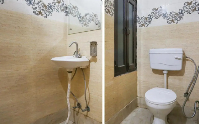 Oyo Flagship 702599 Hotel Amira Residency