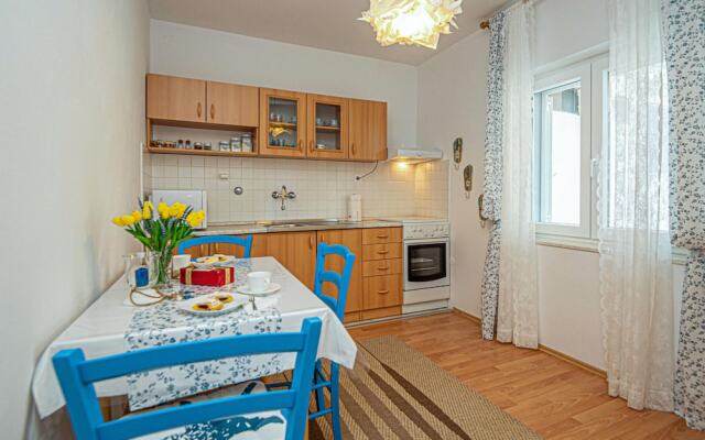 Amazing Home in Sibenik With Wifi and 1 Bedrooms