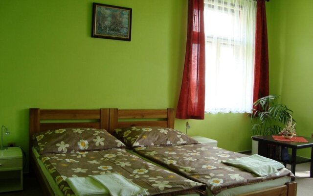 Hotel Jaro