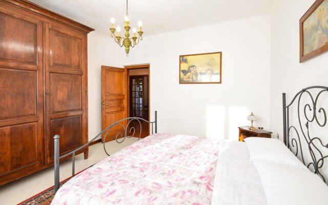 Beautiful Home in Santo Stefano Magra With Wifi and 2 Bedrooms