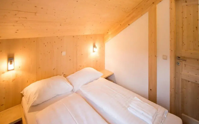 Chalet With Infrared Sauna