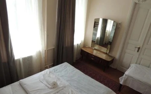 Taliko Guest House