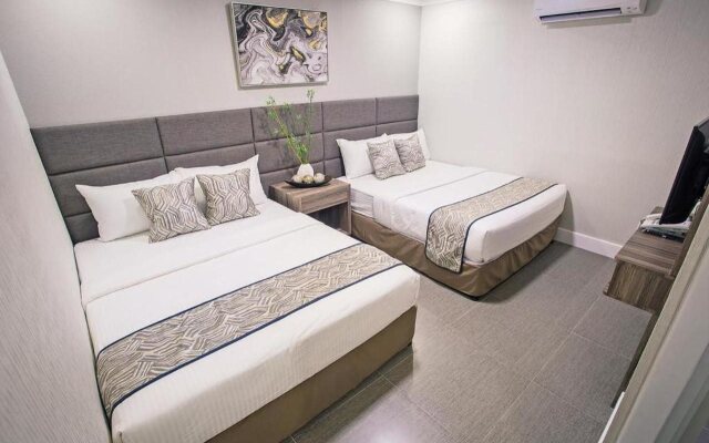 Oyo 208 Anika Suites