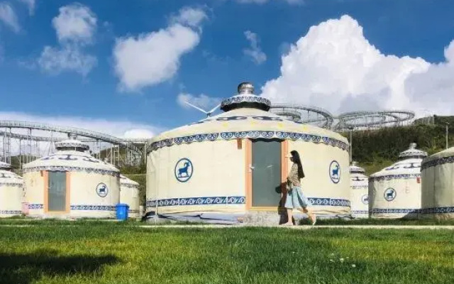 Wumeng Prairie Barbecue City Characteristic yurt