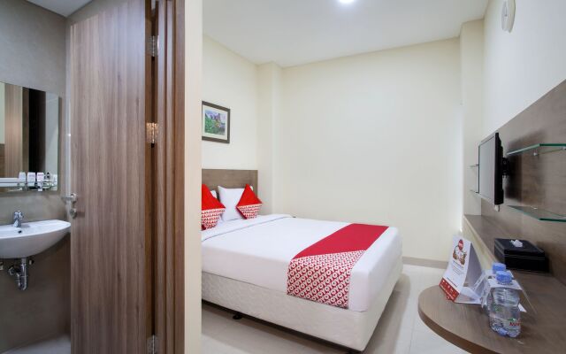 OYO 115 Portal Residence