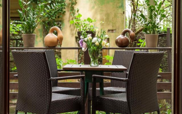 Garden House Apartments
