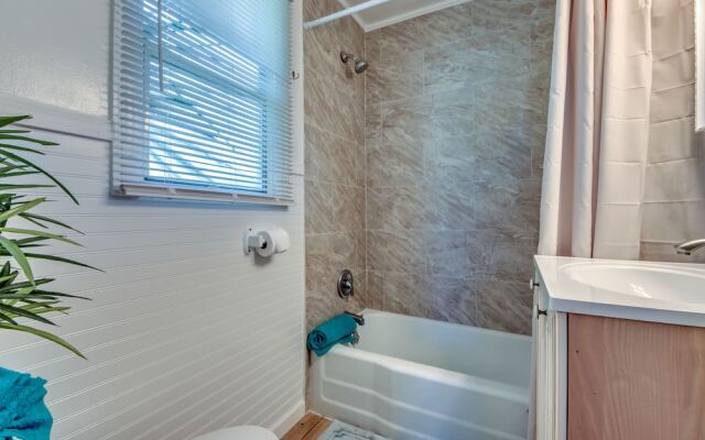 Honeymoon Bungalow - Roelens Vacations