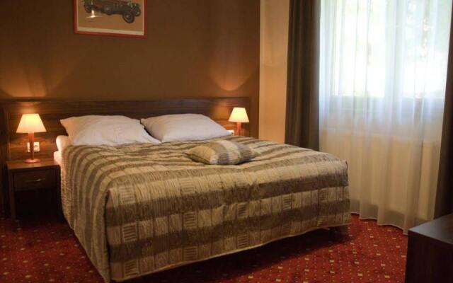 Отель Hotel i Restauracja Kochanów