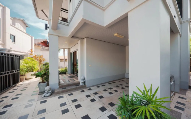 Patak 3 Bedroom Private Pool Villa