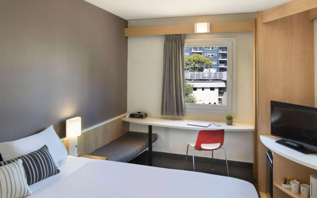 ibis Newcastle