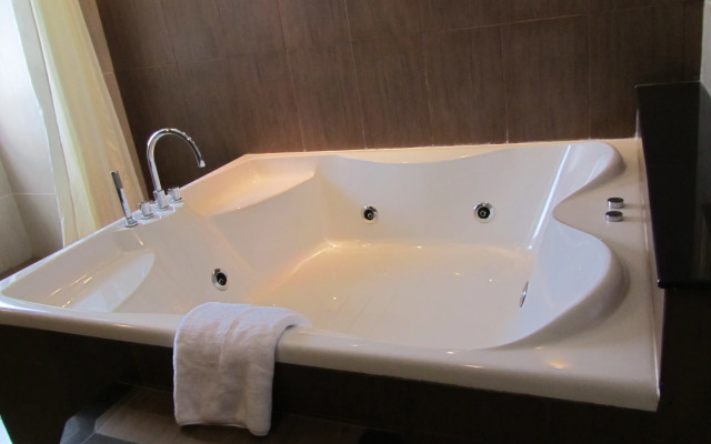 Grand Antares Hotel