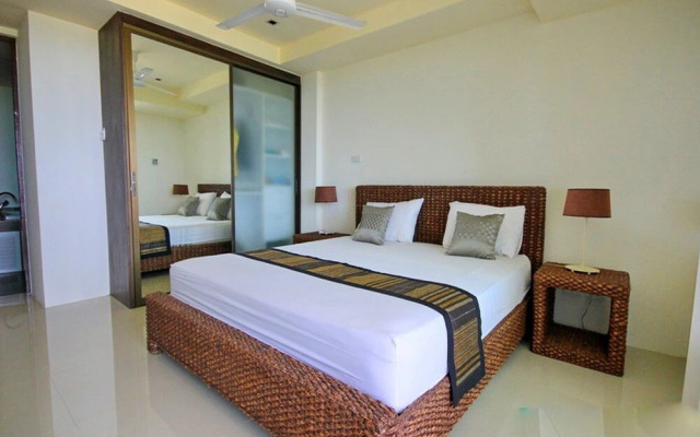 Sea Ridge Penthouse by A&A
