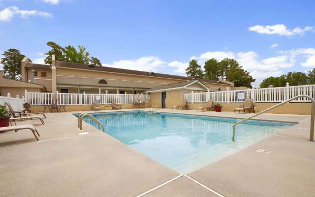 Days Inn by Wyndham Alexander City