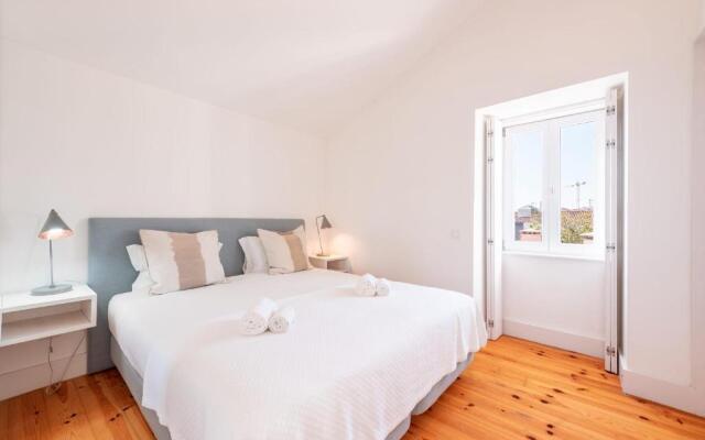 GuestReady - Combro 77 4H