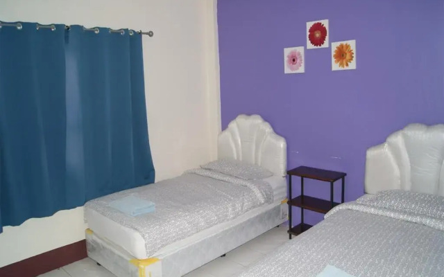 Pineapple Guesthouse