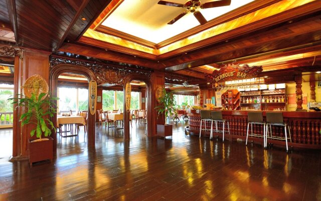 Airai Water Paradise Hotel & Spa