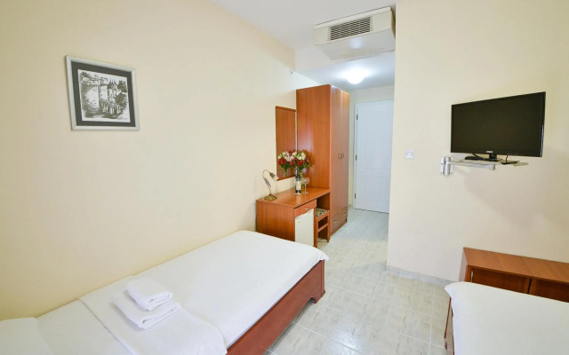 Hotel Podostrog