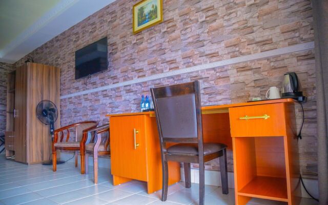 Nokras Riverine Hotel & Spa