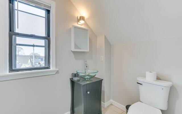 Pet-friendly Malden Apartment: 7 Mi to Boston!