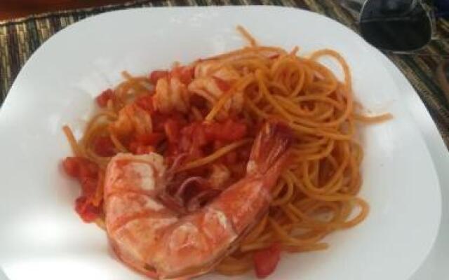 White Dream Lodge & Restaurant