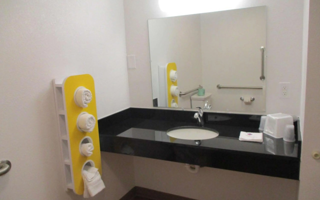 Motel 6 Chilhowie, VA  I-81