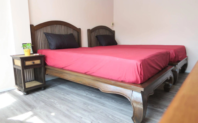 Airport Link Hua Mak Condo