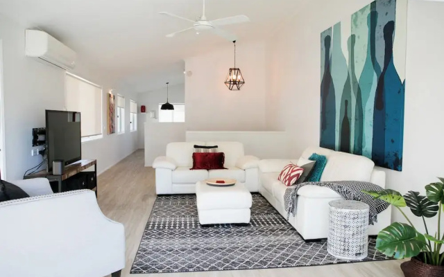 Lazy Days by Stay Noosa