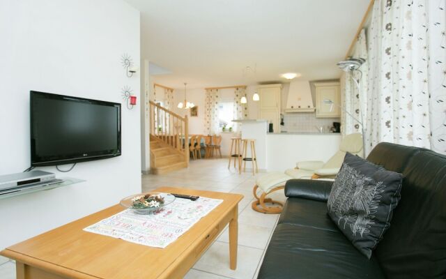 Luxurious Holiday Home in Fügen Near Ski Area
