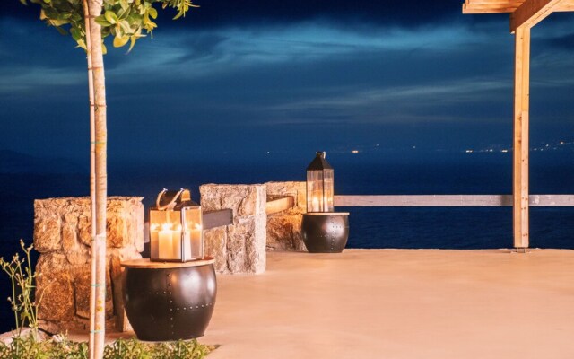 Cycladic Paradise -Stunning sunsets -private pool