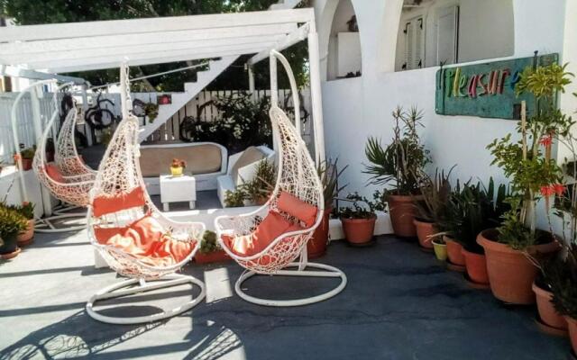 Pleasure Seaside Rooms