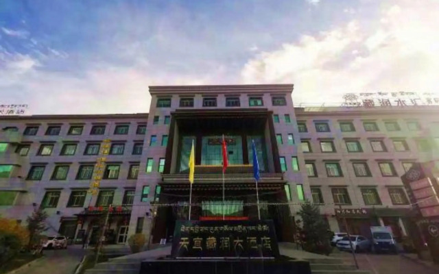 Tian Yi Zang Run Hotel