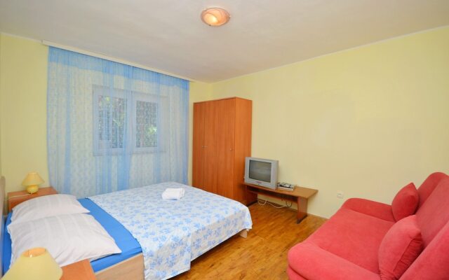 Apartments Mara