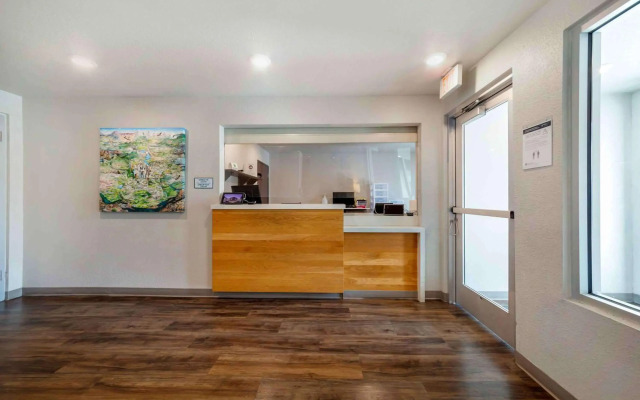 Woodspring Suites Deerfield Beach