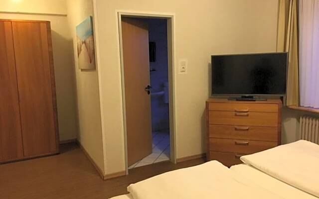 Heeren's Hotel Garni